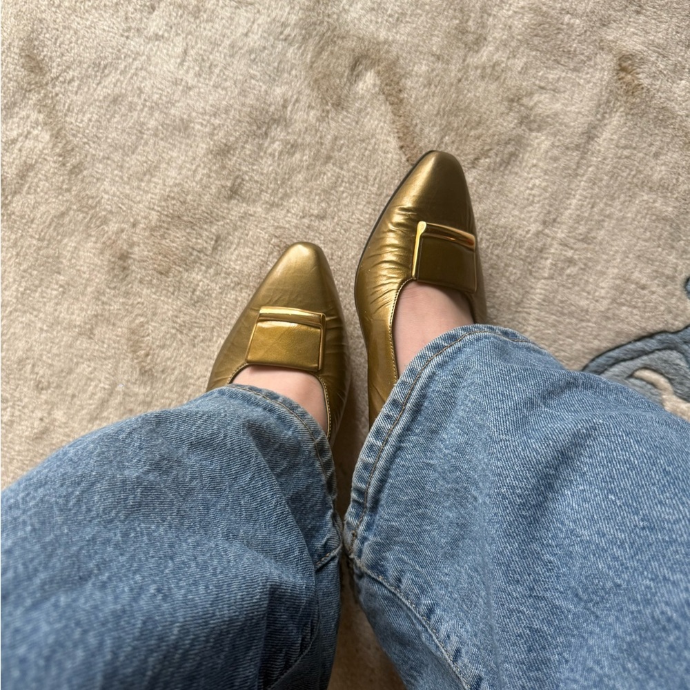 1980s Vintage Bally Gold Buckle Kitten Heel